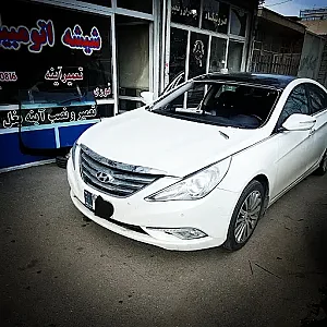 شیشه اتومبیل دولوکس