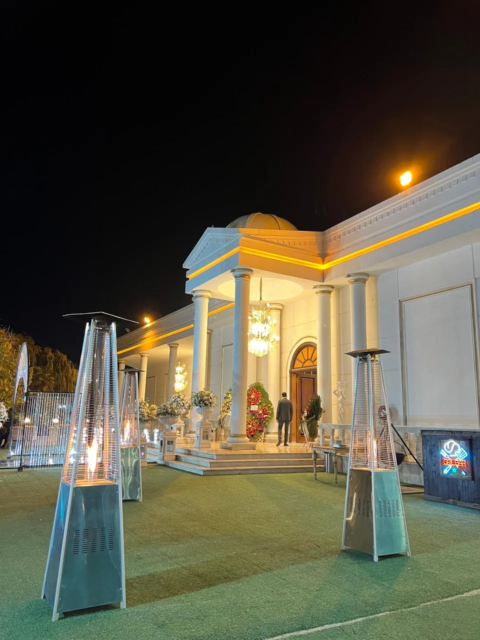 باغ تالار فردوس