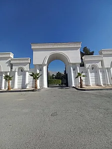 عمارت شیخ خان