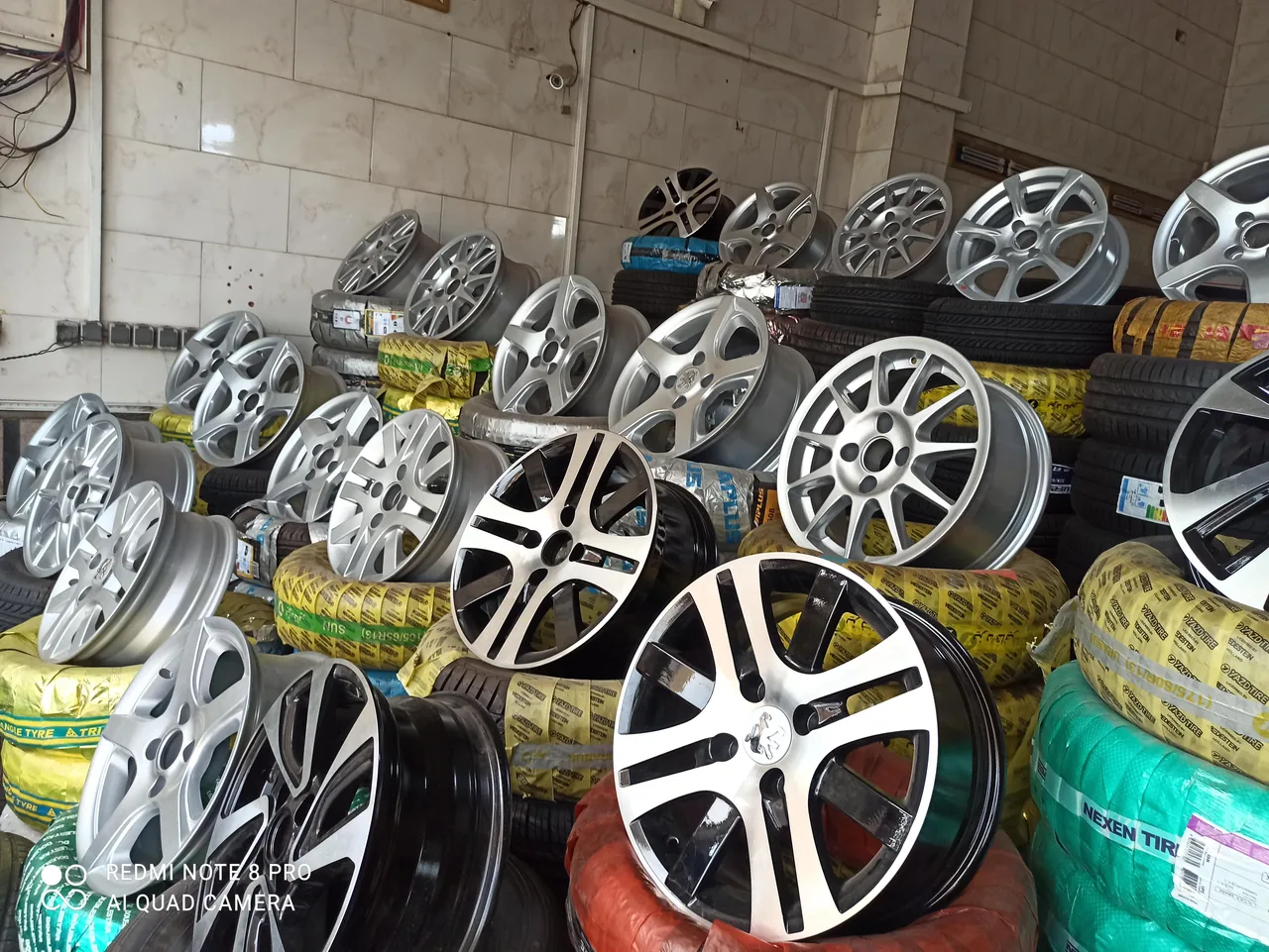 لاستیک فروشی هادی (الهی)