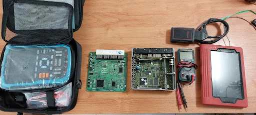 برق و الکترونیک خودرو تسلا