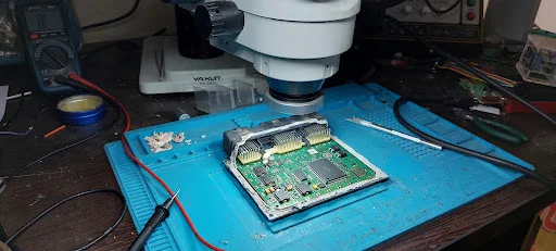 برق و الکترونیک خودرو تسلا