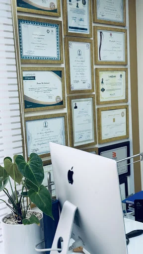 داروخانه شبانه‌روزی دکتر دل‌آذر