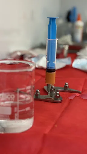 داروخانه شبانه‌روزی دکتر دل‌آذر