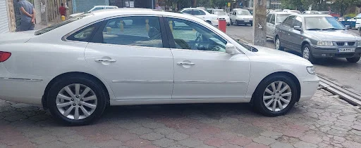 نمایشگاه اتومبیل سرور - نمایشگاه اتومبیل در تبریز