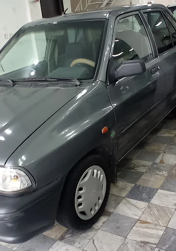 نمایشگاه اتومبیل منجم