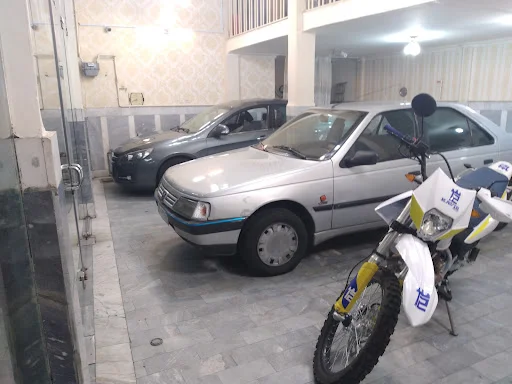 نمایشگاه اتومبیل بدر