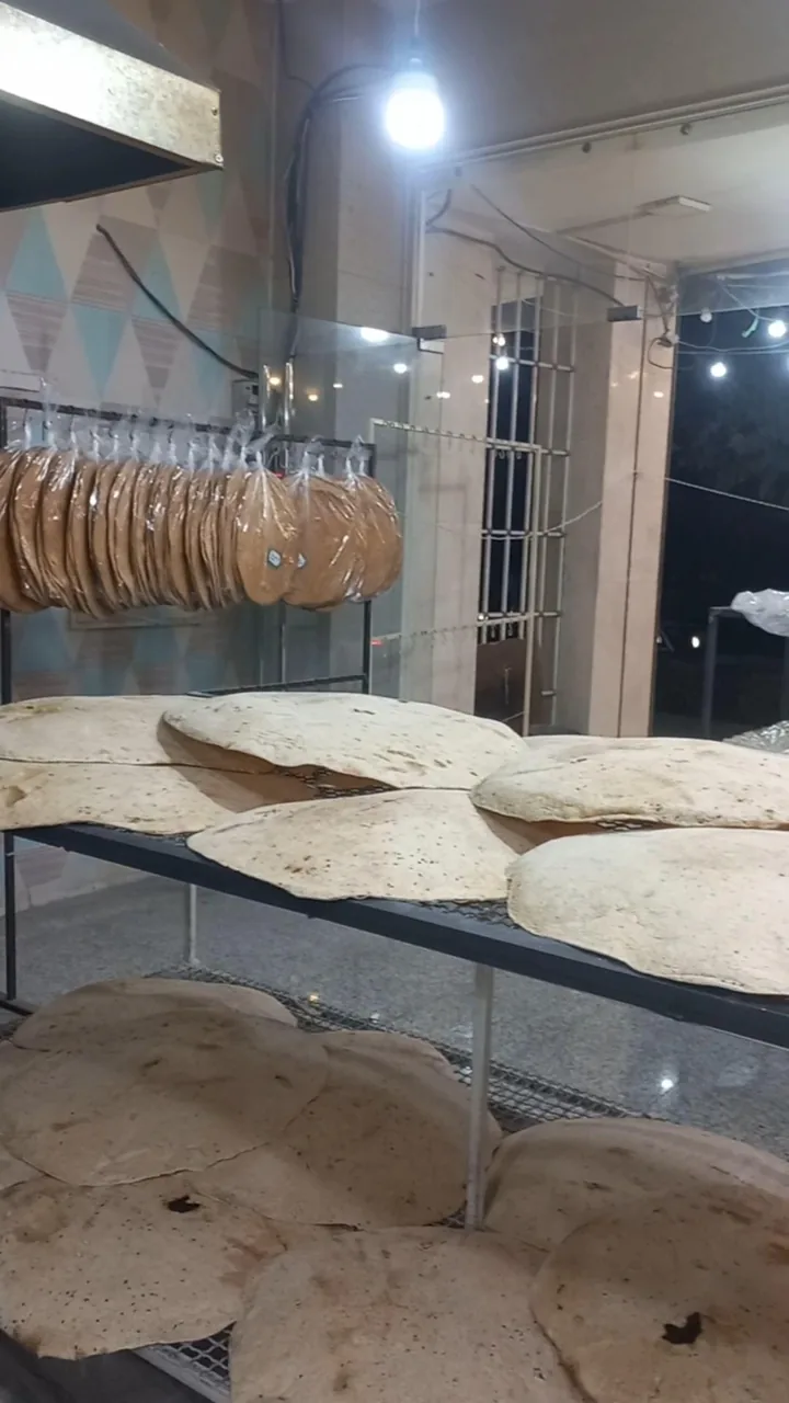 نانوایی سنتی آتشکده - تصویر 2