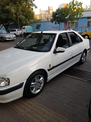 بازار بزرگ خرید و فروش خودرو - نمایشگاه اتومبیل در تبریز