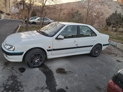 بازار بزرگ خرید و فروش خودرو - نمایشگاه اتومبیل در تبریز