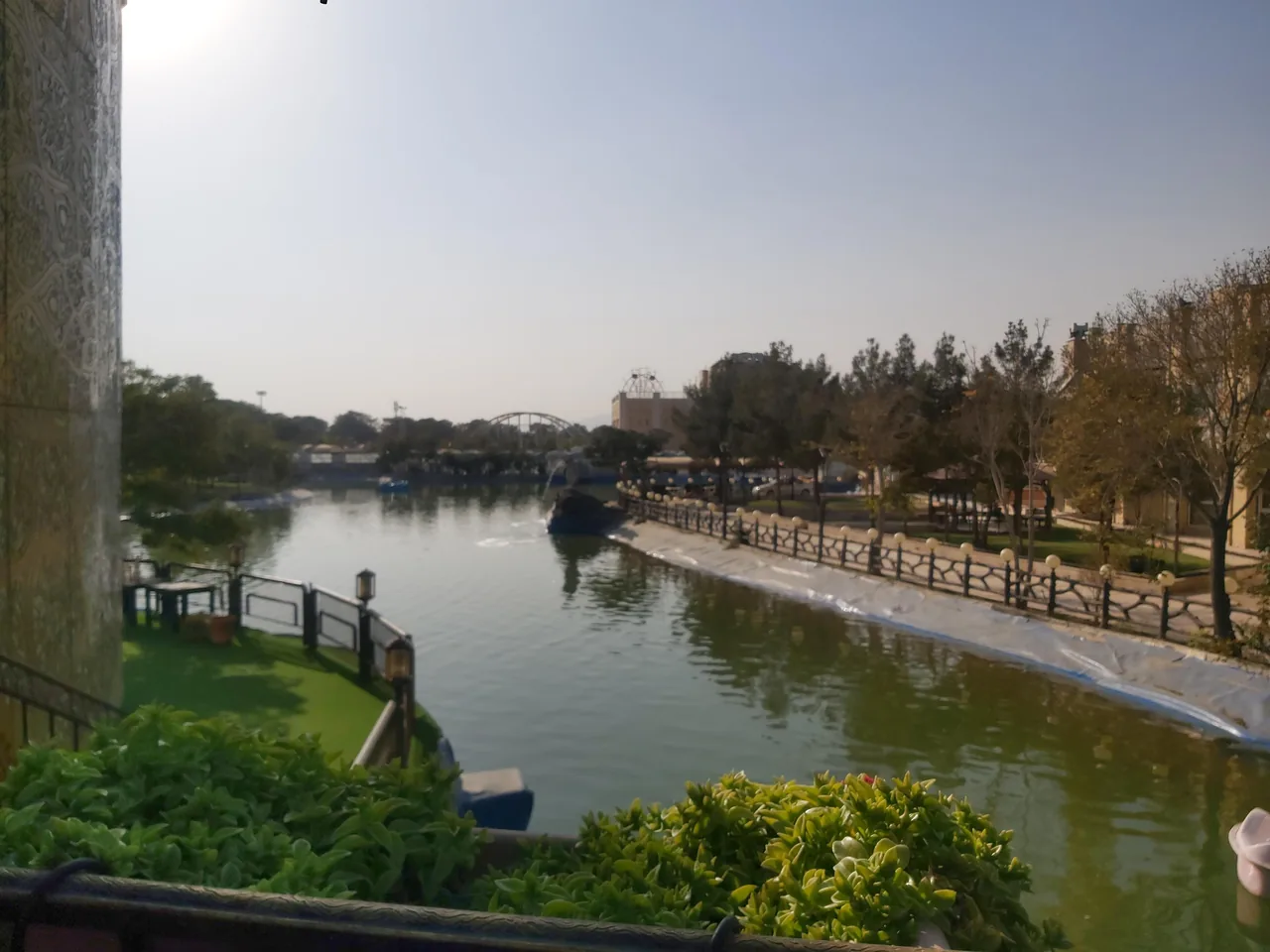 مجموعه پذیرایی نگارستان - تصویر 2