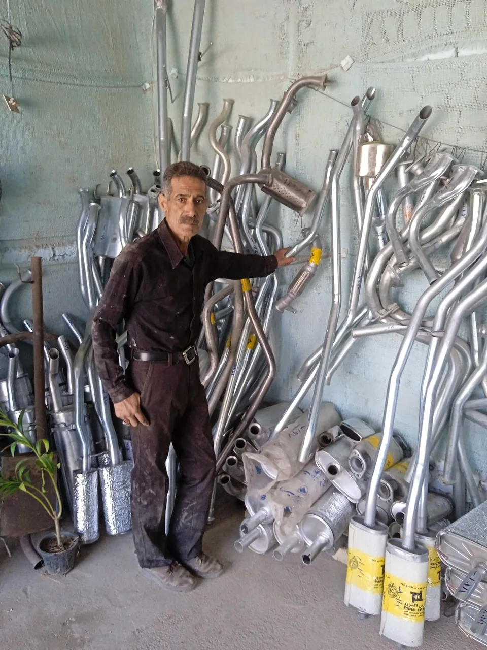 جوشکاری اگزوز و شاسی علی آبادان