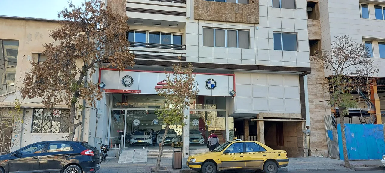 نمایشگاه اتومبیل ونک شیراز - تصویر 2