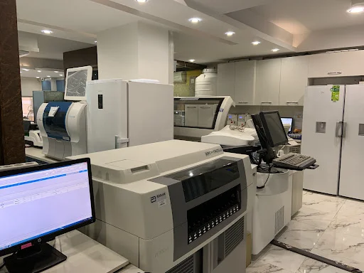 آزمایشگاه صدر تبریز