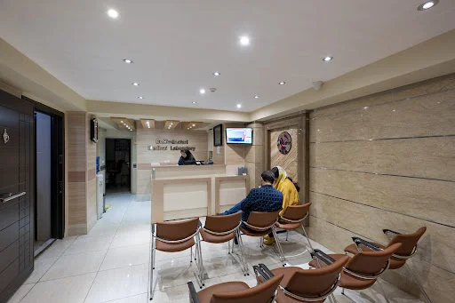 آزمایشگاه دکتر شبستری