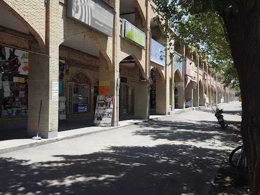 میدان بزرگ میوه و تره بار تبریز