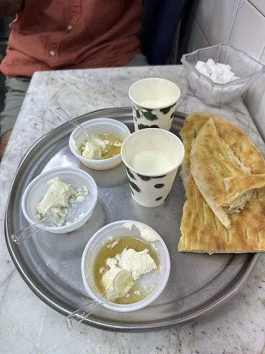 لبنیاتی حاج سلطانعلی