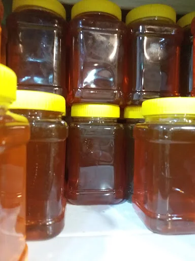 لبنیاتی و شیرسرای صفا