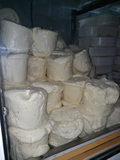 لبنیاتی و شیرسرای صفا