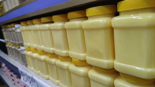 لبنیاتی سنتی حمامی لیقوان