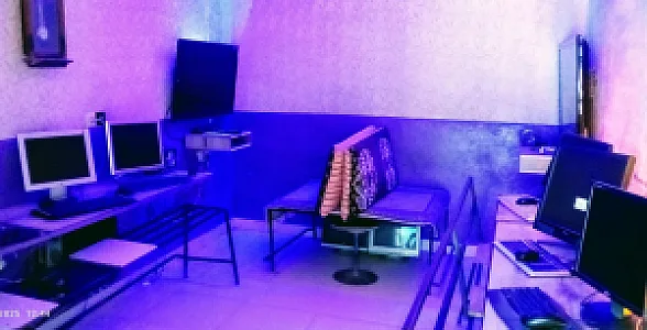کافی نت و خدمات کامپیوتری سروش