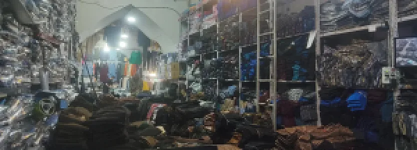 فروشگاه پوشاک حاج اصغر زارع