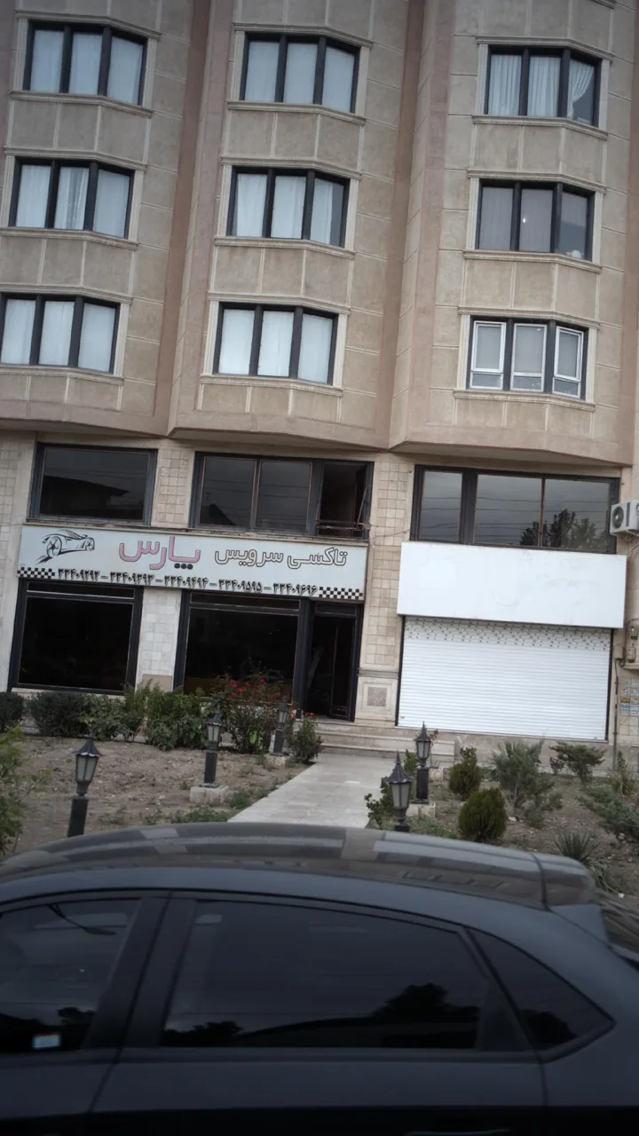 تاکسی سرویس پارس
