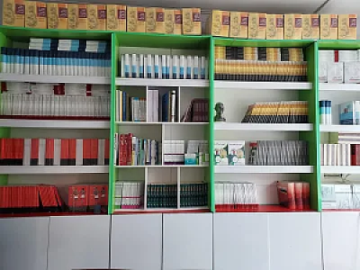 فروشگاه کتاب و ما (رمضانی)
