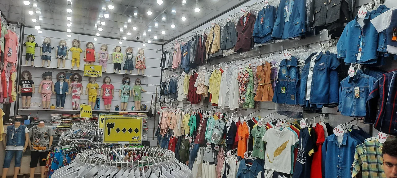 فروشگاه پوشاک بچه گانه نوبخت - تصویر 4