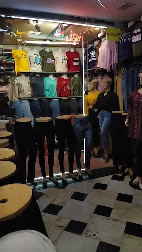 تولید و پخش پوشاک زنانه رویال