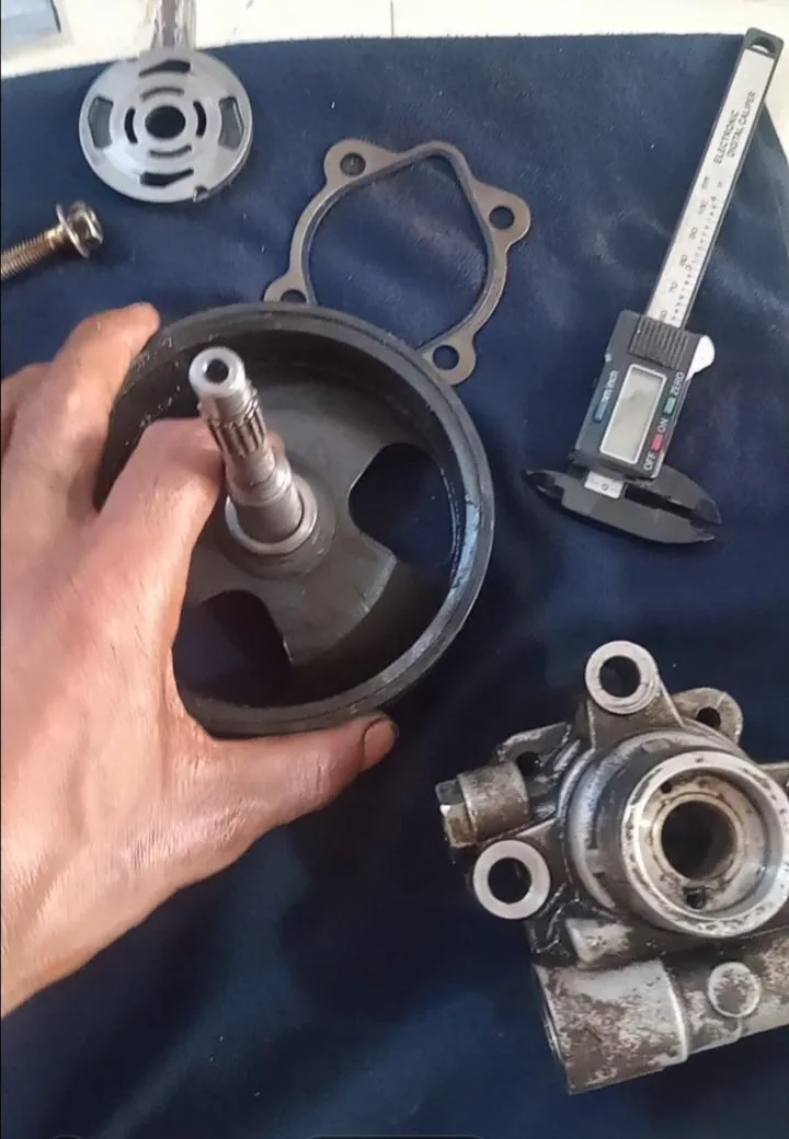 تعمیرگاه تخصصی جعبه فرمان هیدرولیک و جلوبندی عمو کریم