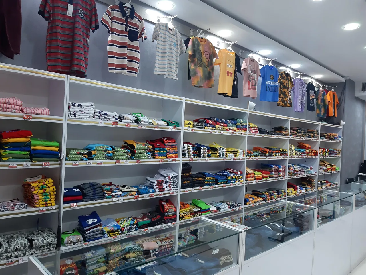 پوشاک خانواده بی بی شعبه شیراز - تصویر 3