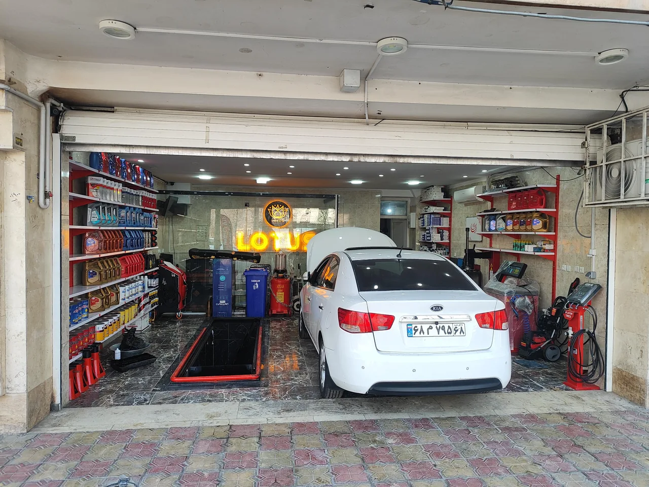 اتوسرویس لوتوس