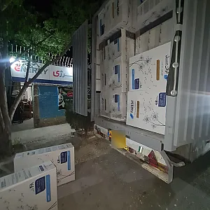 تعمیرگاه وفروشگاه فرهاد