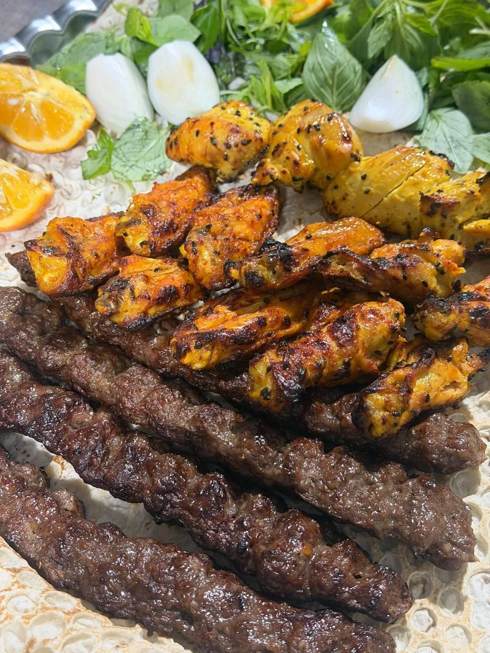 کافه باغ ارکیده - تصویر 2