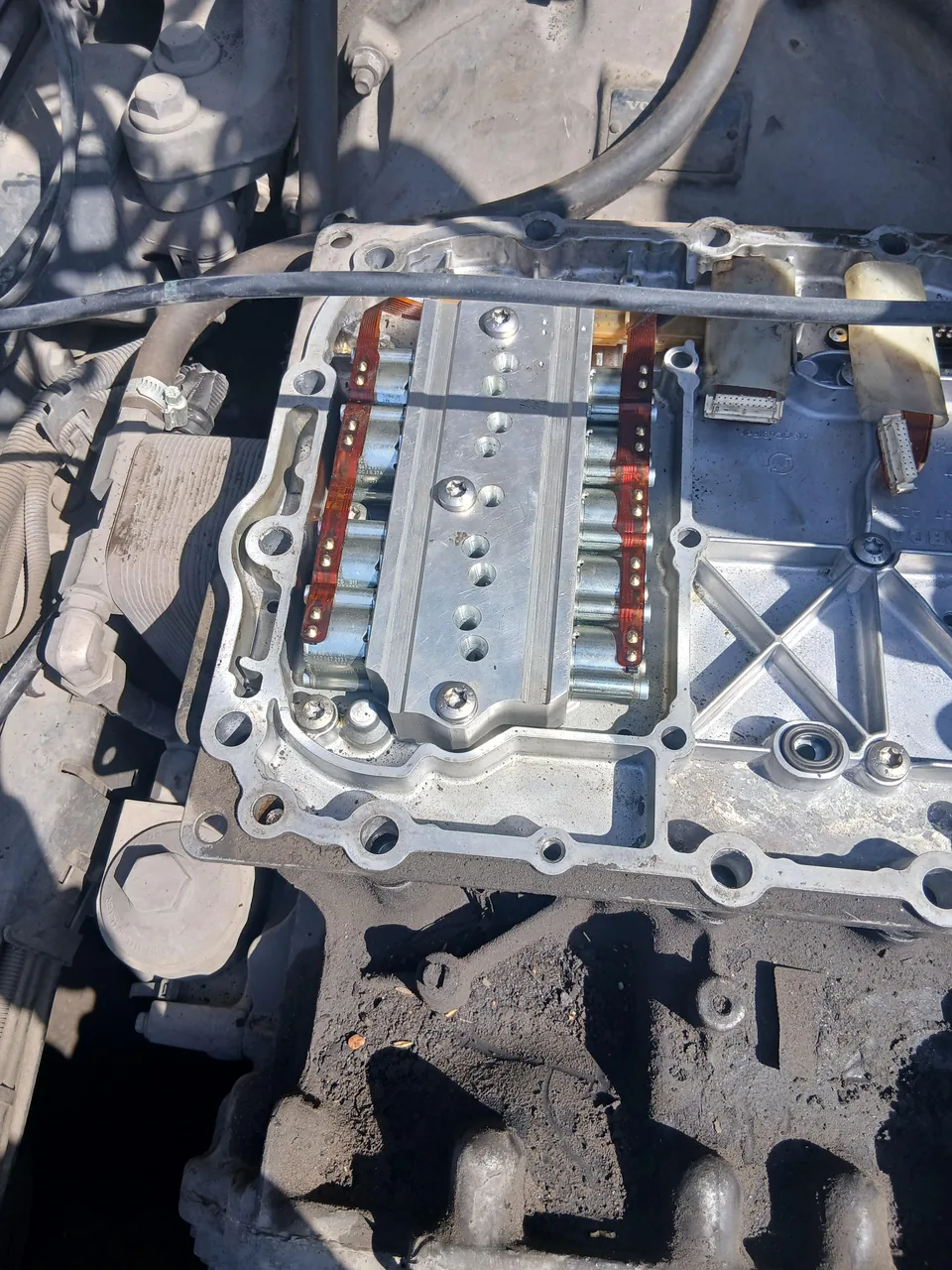 تعمیرگاه تخصصی برق و مکانیک Fh500 رنو T - تصویر 2