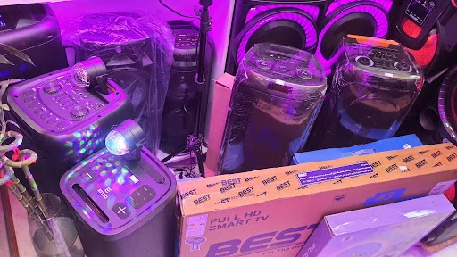 موبایل فروشی بهنام کرال صادقی