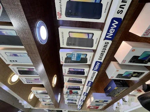 سام(فرشید طیار)