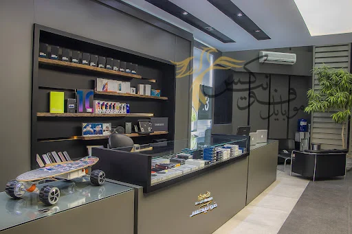 موبایل فونیکس