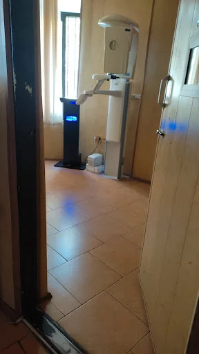 مرکز رادیولوژی دهان دکتر فرزانه کاویانی