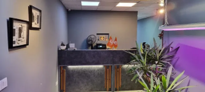 موبایل نارنجی