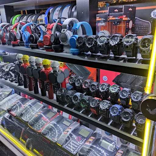 لوازم جانبی موبایل و کامپیوتر رایان‌کوشا - موبایل فروشی در تبریز