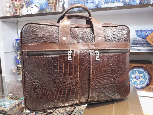 نوین چرم - کیف و کفش در تبریز