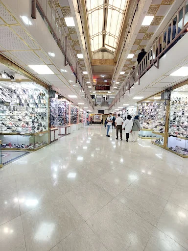 مرکز خرید کیف، کفش و لباس کیان - پوشاک مردانه در تبریز