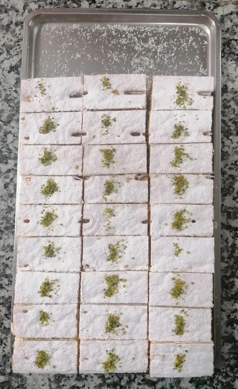 شیرینی آیدا