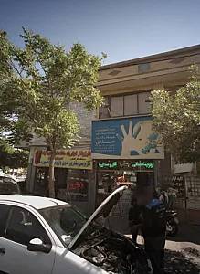فروشگاه رنگ و ابزار صادق