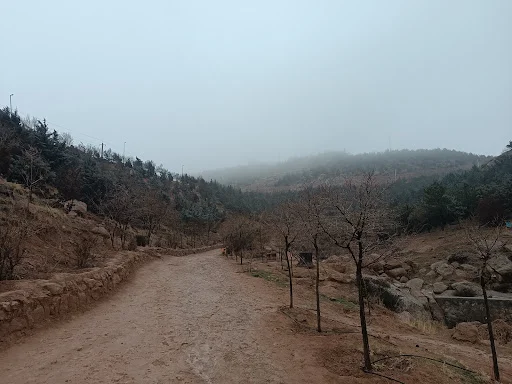 آمفی تئاتر روباز عینالی