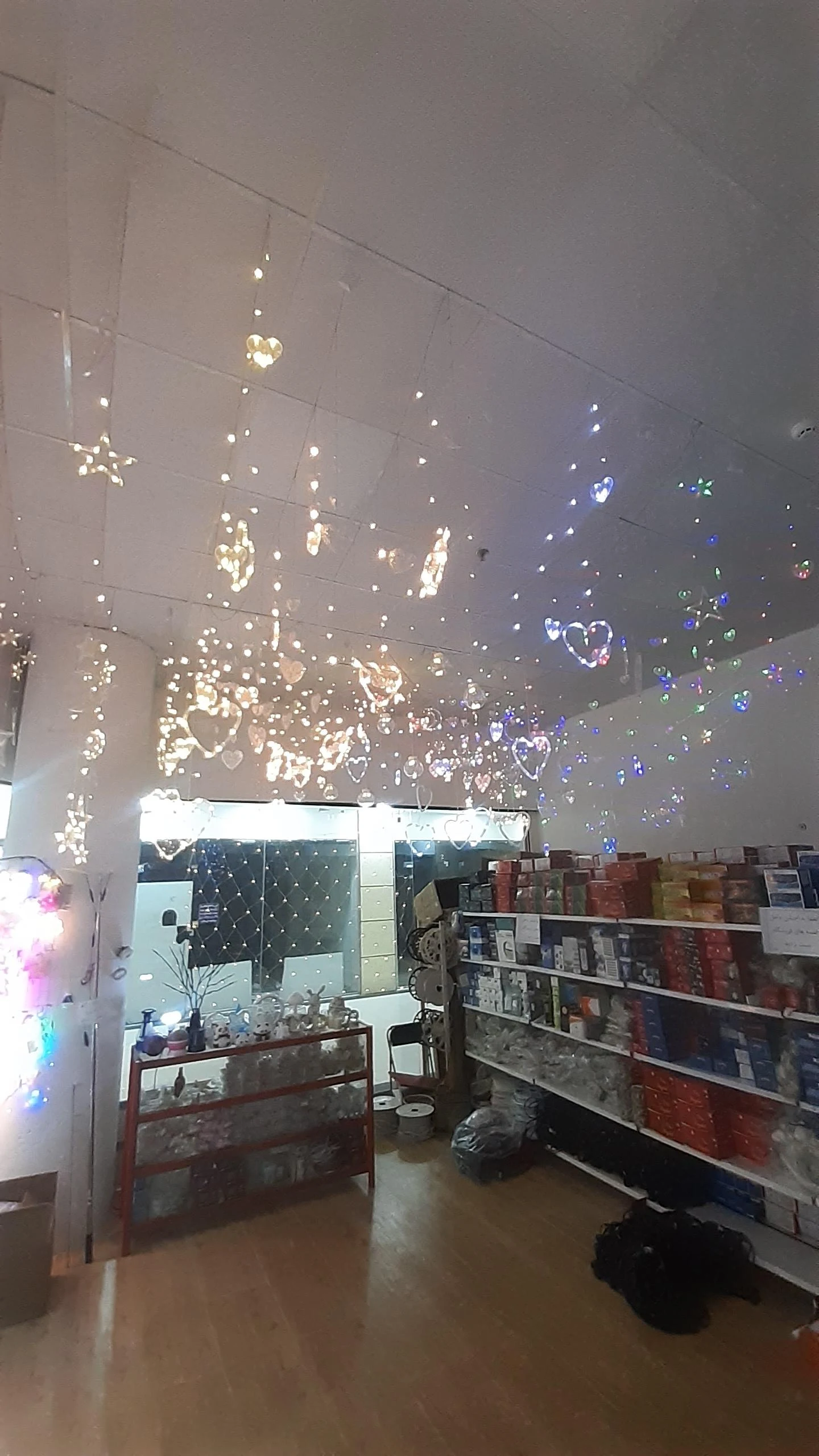 آذین مدار شیراز