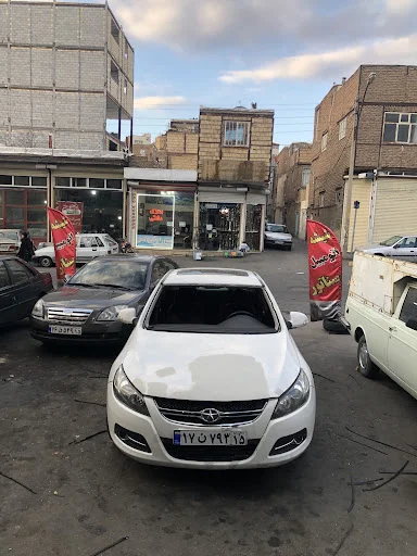 شیشه اتومبیل سناتور