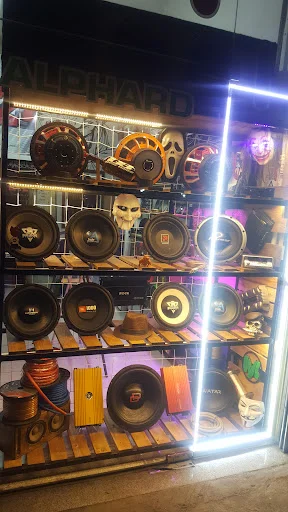 فروشگاه لوازم یدکی آکو